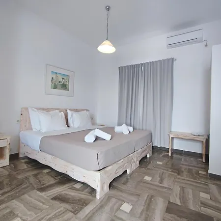 The Cliff Reflections - Adults Only Apartment Megalochori  Room photo