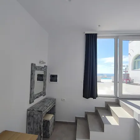 The Cliff Reflections - Adults Only Apartment Megalochori  Room photo
