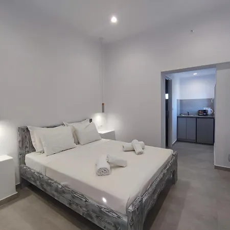 The Cliff Reflections - Adults Only Apartment Megalochori  Room photo