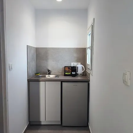 The Cliff Reflections - Adults Only Apartment Megalochori  Room photo