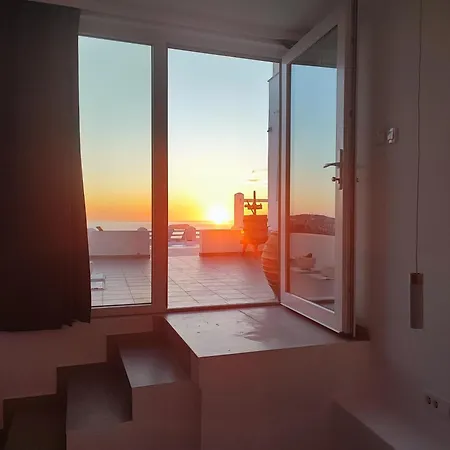 The Cliff Reflections - Adults Only Apartment Megalochori  Room photo