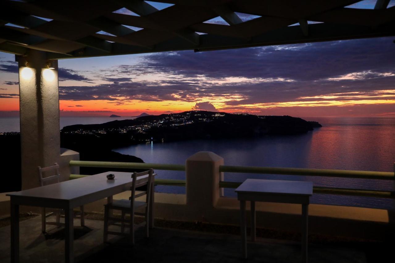The Cliff Reflections - Adults Only Apartament Megalochori (Santorini)